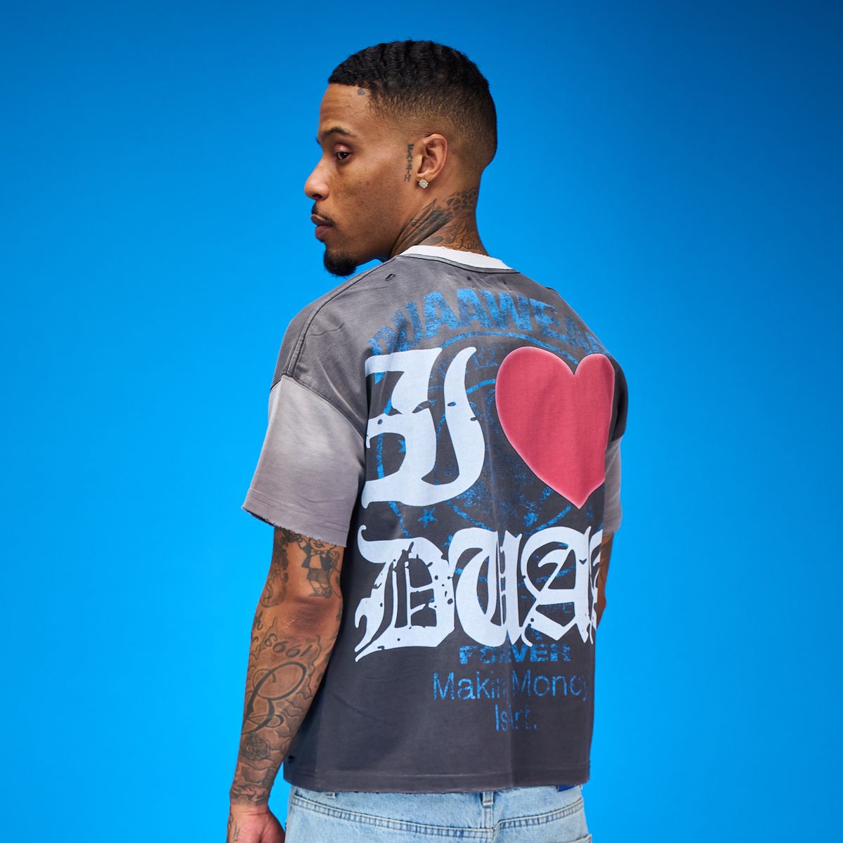 duaa edge tee