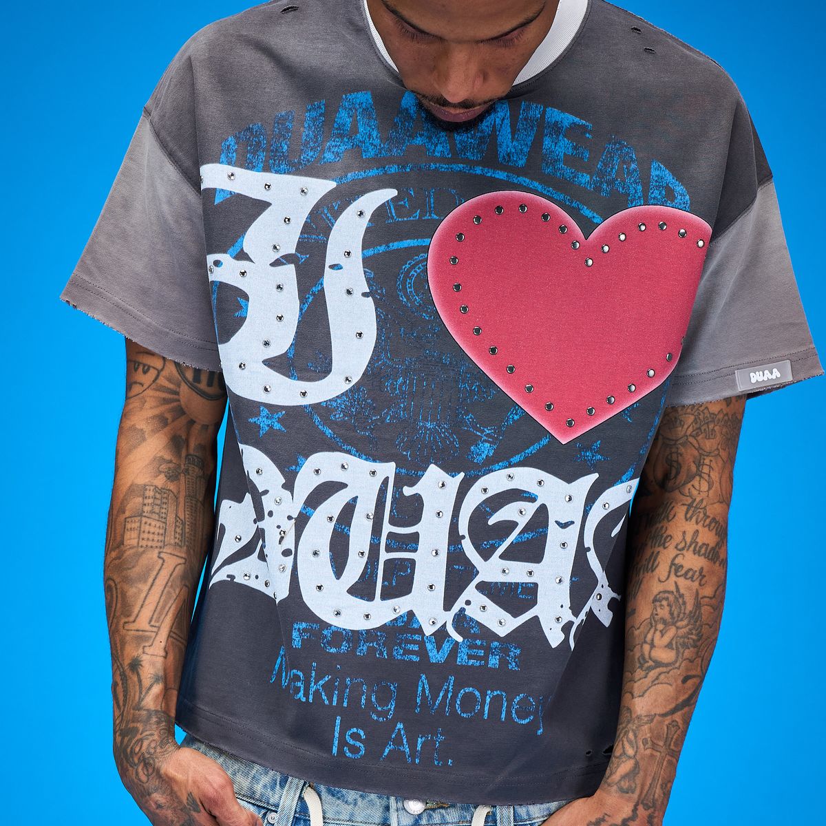 duaa edge tee